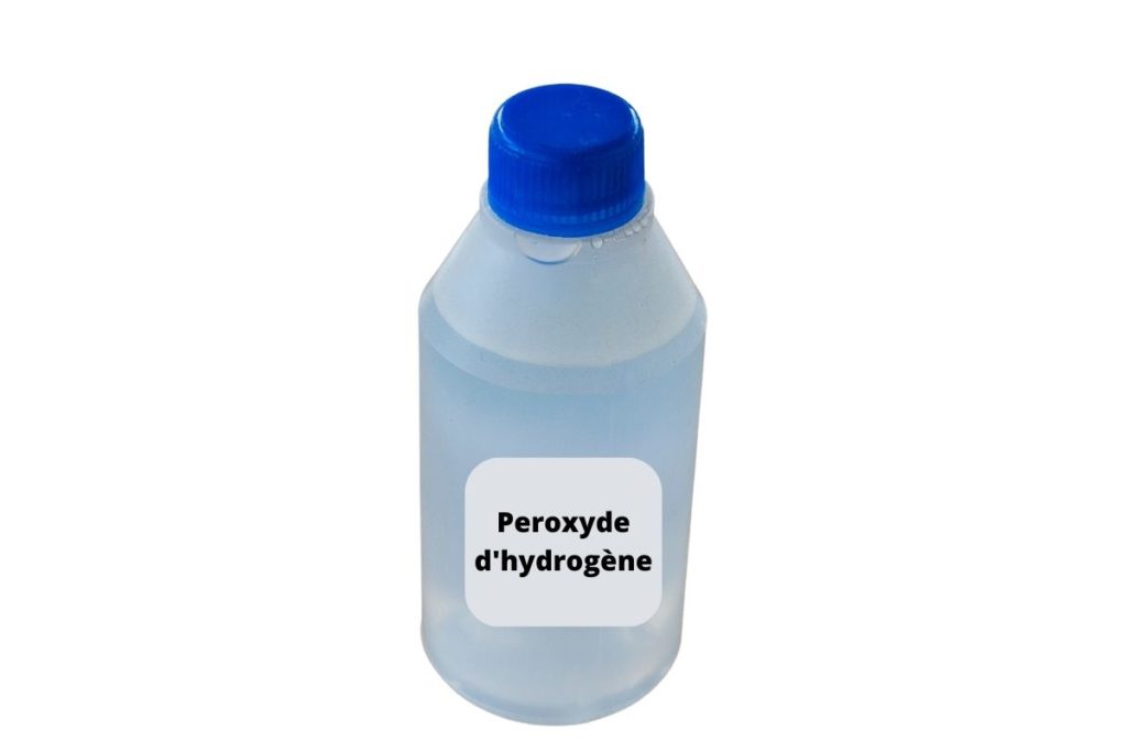 peroxyde-dhydrogene-eau-verte-piscine